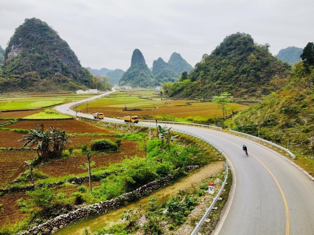 Thailand Cycling To Laos and Vietnam 21 Days